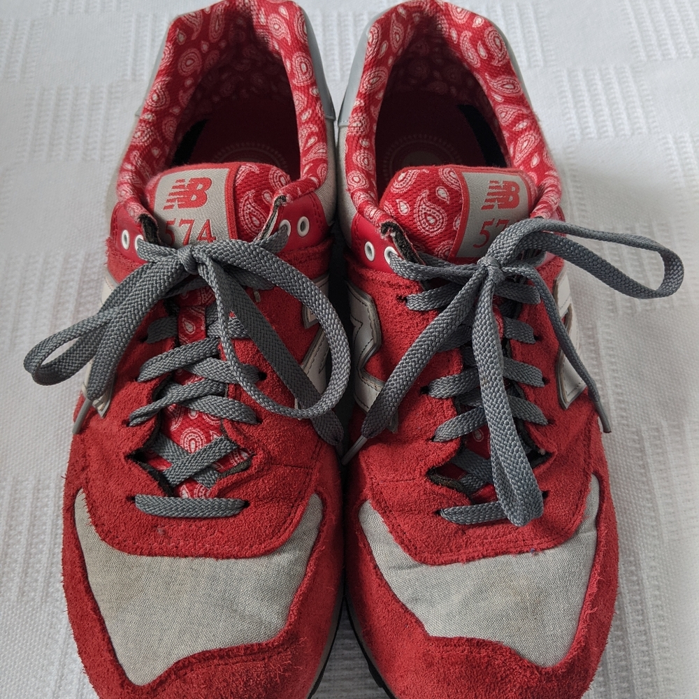 New Balance 574 red Paisley